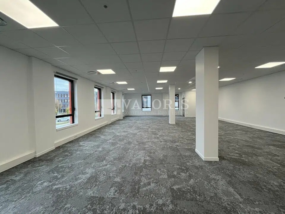 Office in Montluel for lease Interior Photo- Image 1 of 1