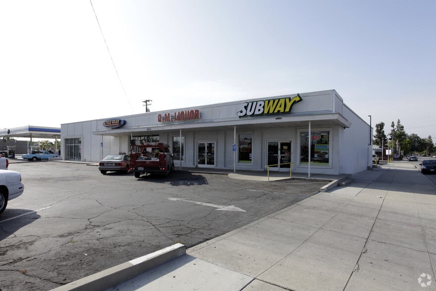 1921A-1921D 24th St, Bakersfield, CA for lease - Building Photo - Image 3 of 5