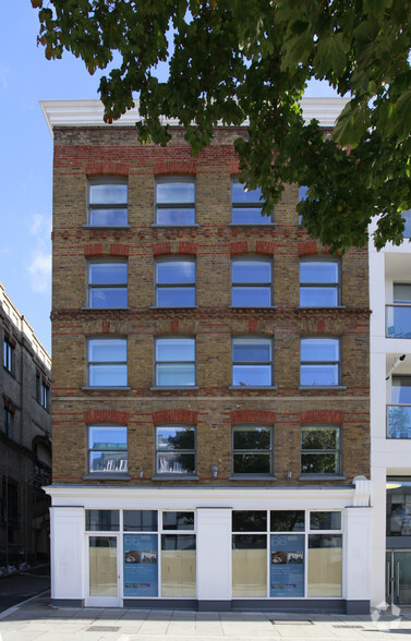 66 Turnmill St, London à louer - Photo du bâtiment - Image 2 de 3