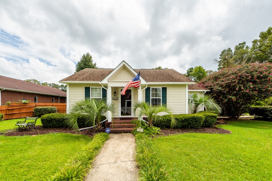 111 Heatley St, Moncks Corner, SC for sale - Building Photo - Image 1 of 22