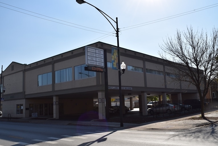 4425 W 63rd St, Chicago, IL for lease - Primary Photo - Image 1 of 18