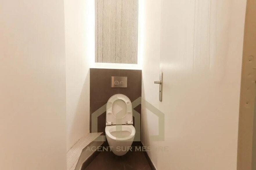 18 Rue De L'Arcade, Paris for lease - Interior Photo - Image 3 of 23