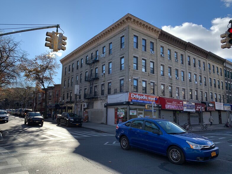 5501 5th Ave, Brooklyn, NY à vendre - Photo du bâtiment - Image 3 de 9
