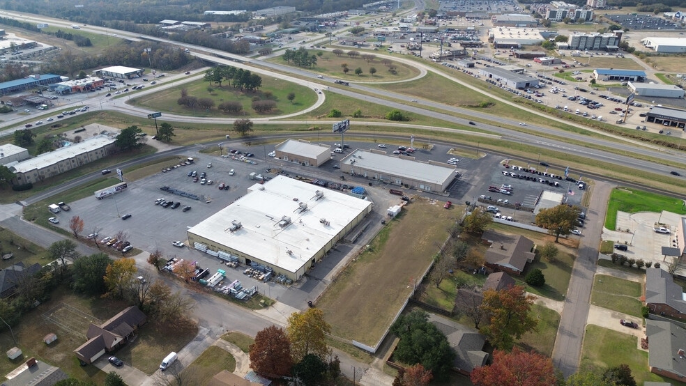 2100 W Evergreen St, Durant, OK for lease - Building Photo - Image 3 of 3