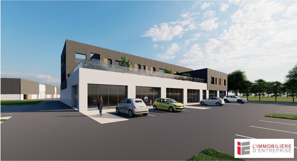 Retail in La Chapelle-des-Fougeretz for lease Building Photo- Image 1 of 4