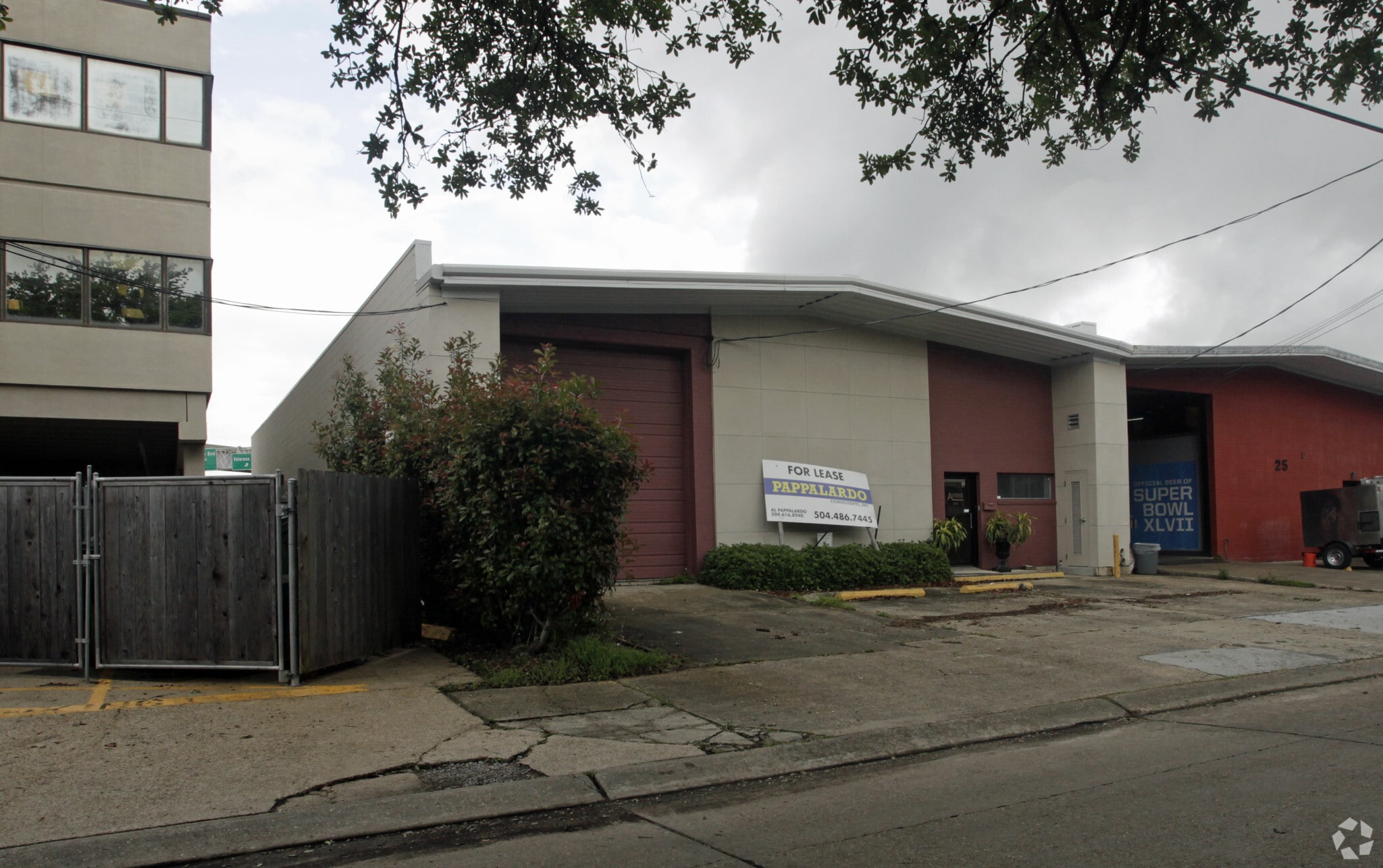 2504 Metairie Lawn Dr, Metairie, LA for lease Primary Photo- Image 1 of 6