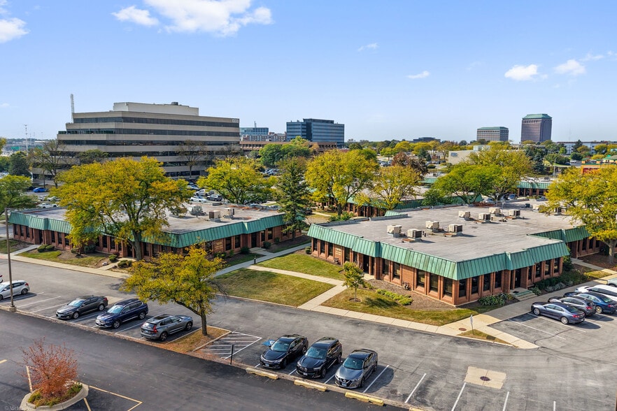 1323 Butterfield Rd, Downers Grove, IL for lease - Building Photo - Image 1 of 13