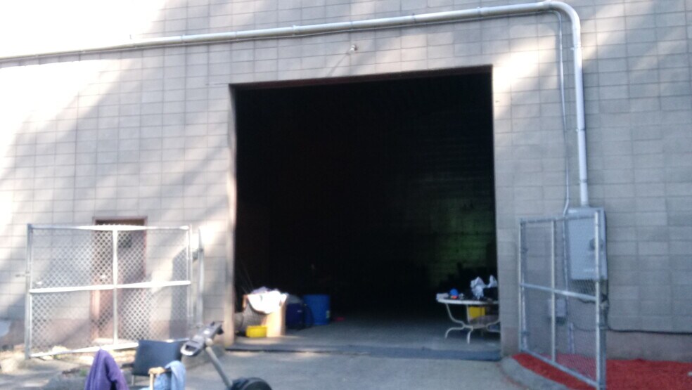 909 Windham Rd, South Windham, CT à vendre - Photo du bâtiment - Image 3 de 7