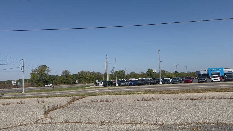 1675 IN-163, Clinton, IN à louer - Vidéo sur l’inscription commerciale - Image 2 de 4