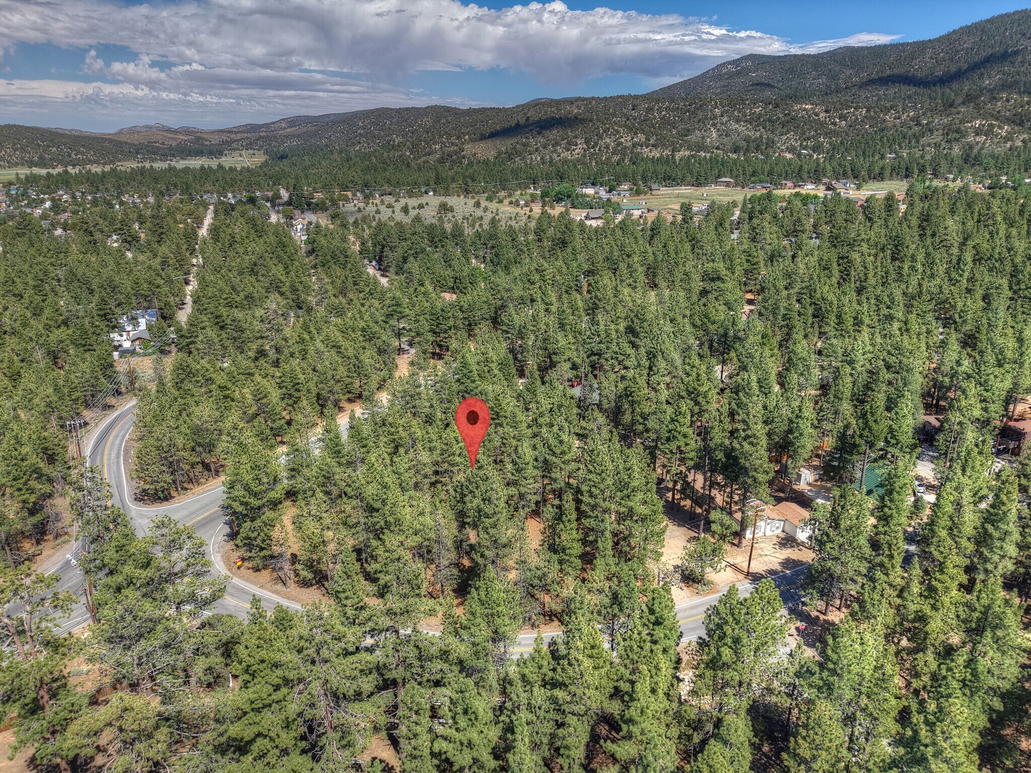 2001 State Lane, Big Bear City, CA à vendre Photo principale- Image 1 de 14