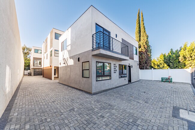 Plus de détails pour 1857 Crenshaw Blvd, Los Angeles, CA - Multi-résidentiel à vendre