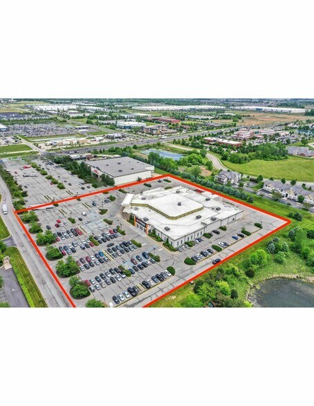 14450 Mundy Dr, Noblesville, IN à vendre - Photo du bâtiment - Image 2 de 20