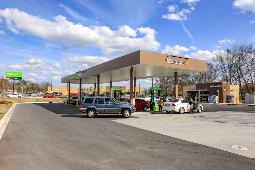 4110 Shallowford Rd, Chattanooga, TN à louer - Photo du bâtiment - Image 2 de 6