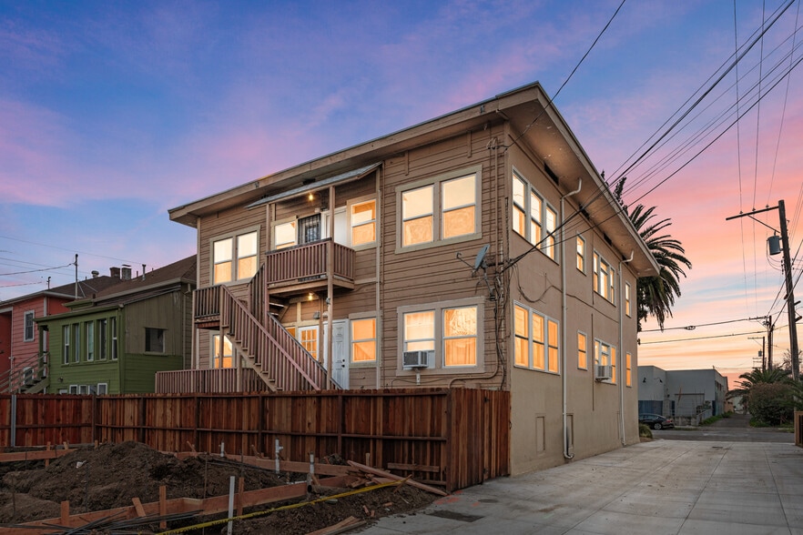 1717 26th St, Sacramento, CA for sale - Building Photo - Image 3 of 29
