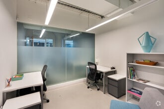 31-00 47th Ave, Long Island City, NY for lease Interior Photo- Image 2 of 3