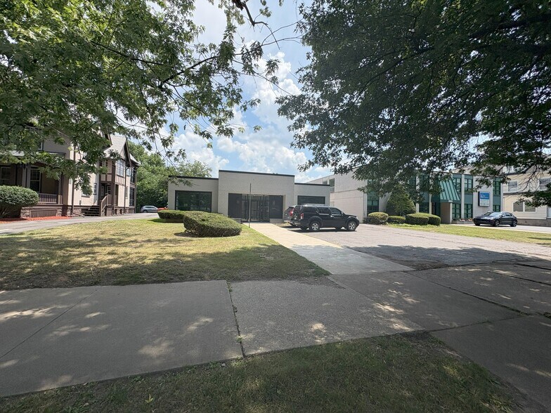385 Wyoming Ave, Kingston, PA à louer - Photo du bâtiment - Image 2 de 3