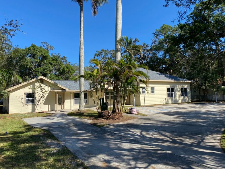 2726 6th Ave W, Bradenton, FL for sale - Building Photo - Image 2 of 28