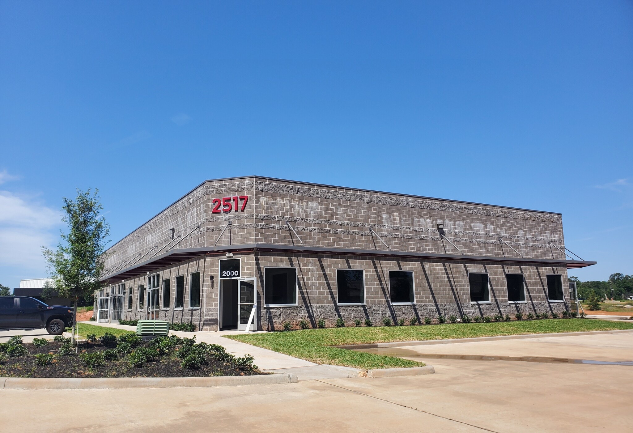 2517 N Frazier St, Conroe, TX for lease Primary Photo- Image 1 of 4