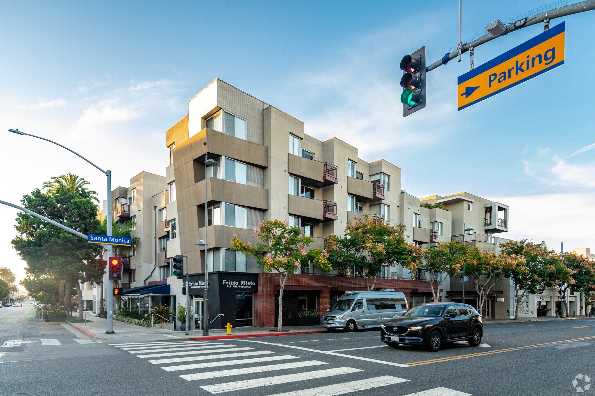 620-632 Santa Monica Blvd, Santa Monica, CA for lease Primary Photo- Image 1 of 34