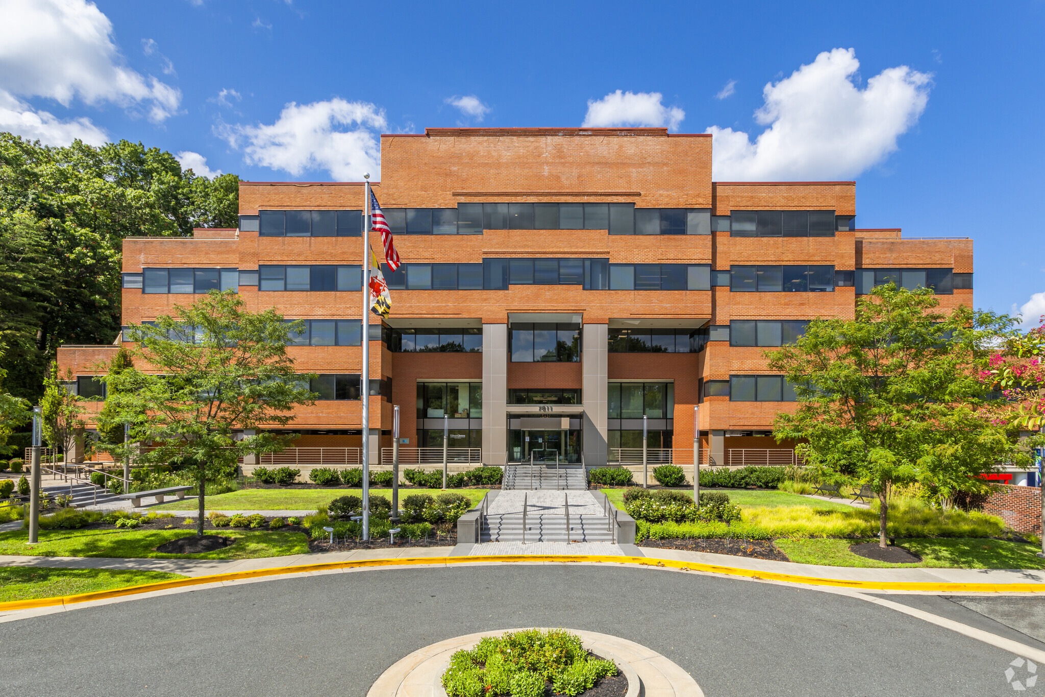 7811 Montrose Rd, Potomac, MD à vendre Photo du bâtiment- Image 1 de 1