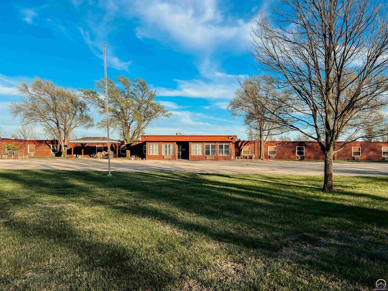 128 Pearson Ave, Waverly, KS à vendre - Photo principale - Image 1 de 1