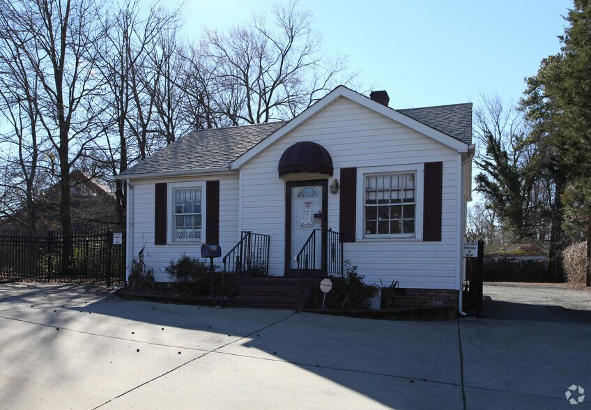 2715 West Blvd, Charlotte, NC à vendre - Photo du bâtiment - Image 3 de 3