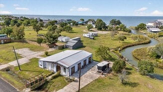 More details for 311 Bayside Dr, Anahuac, TX - Flex for Sale