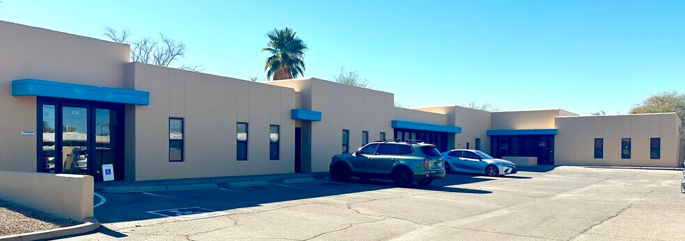 2101 N Country Club Rd, Tucson, AZ à louer - Photo du bâtiment - Image 1 de 9