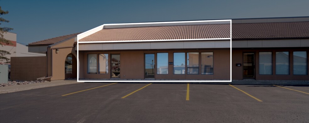 176 Kaska Rd, Sherwood Park, AB à louer - Photo du bâtiment - Image 2 de 8