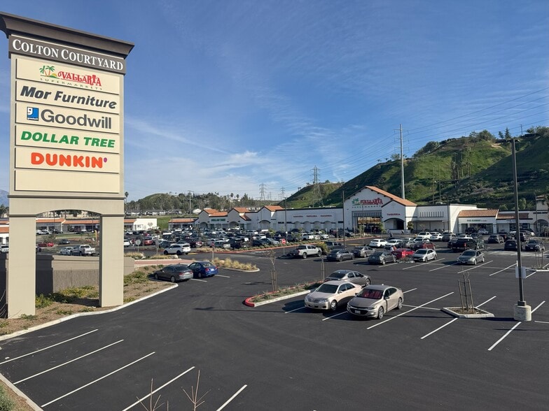 1200-1330 E Washington St, Colton, CA for lease - Building Photo - Image 2 of 15