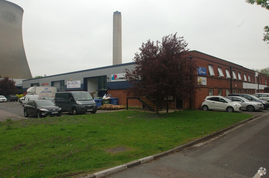 Basil Hill Rd, Didcot à louer - Photo du bâtiment - Image 3 de 6