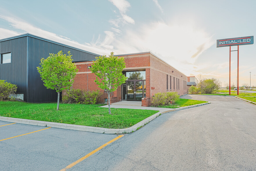 1280 Rue Nobel, Boucherville, QC à vendre - Photo du bâtiment - Image 3 de 9