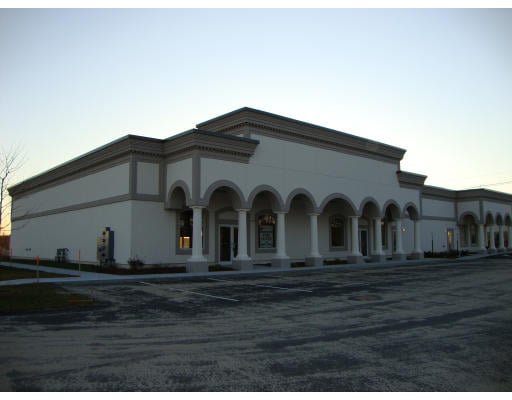 61 Commerce Way, Plymouth, MA for lease - Building Photo - Image 2 of 7