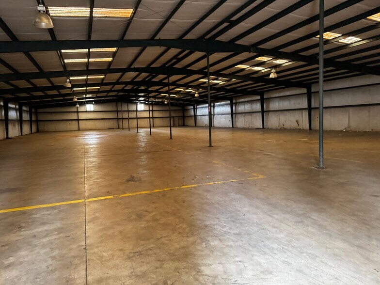 2 Warehouse Portfolio in Alexander City portefeuille de 2 propriétés à vendre sur LoopNet.ca - Photo principale - Image 3 de 15