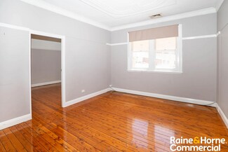 Plus de détails pour 59 Baylis St, Wagga Wagga - Bureau à louer