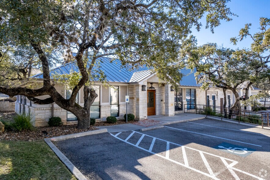 14402 Blanco Rd, San Antonio, TX à louer - Photo du bâtiment - Image 1 de 7