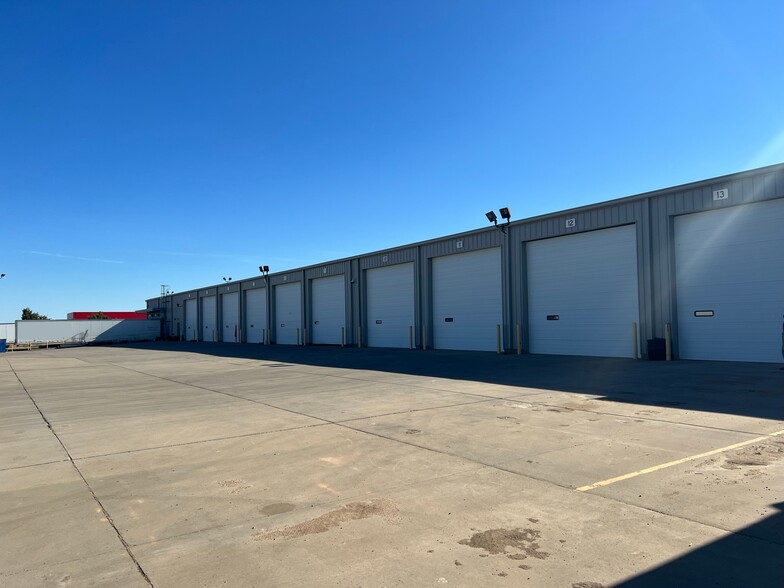 103 Allen Rd, Dodge City, KS for lease - Building Photo - Image 2 of 9