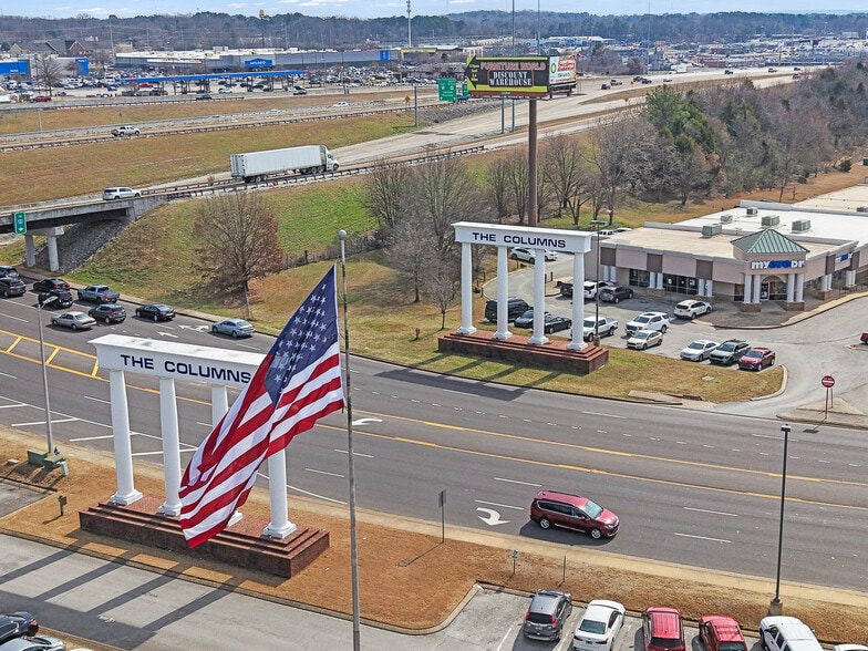 1000 Vann Dr, Jackson, TN for sale - Building Photo - Image 3 of 19
