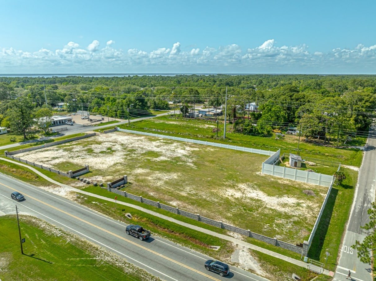 275 US Highway 98, Eastpoint, FL for sale Primary Photo- Image 1 of 10