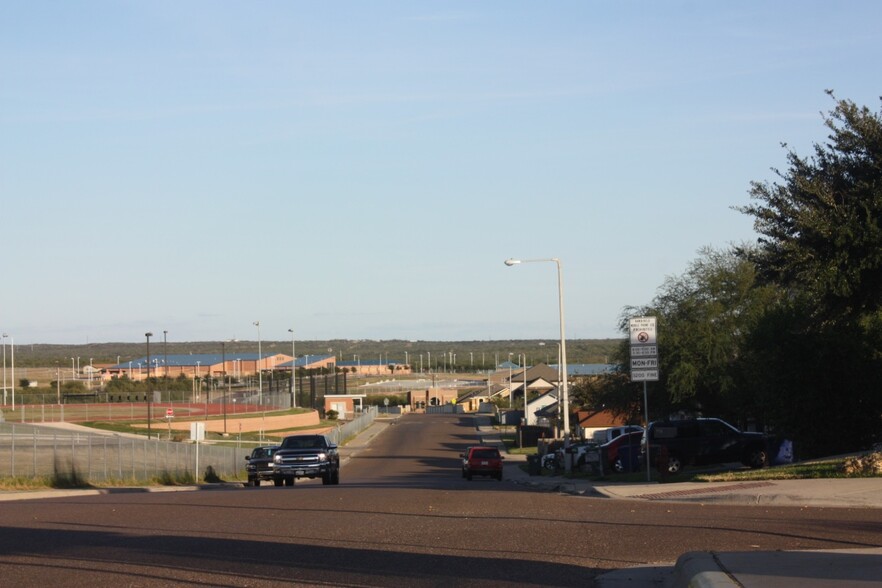 Cielito Lindo And Loop 20, Laredo, TX à vendre - Photo du bâtiment - Image 1 de 1