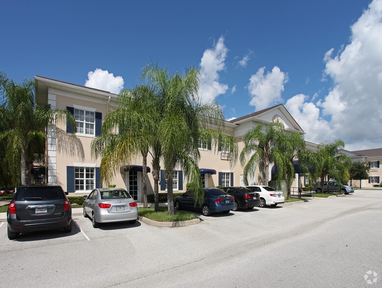1555 Indian River Blvd, Vero Beach, FL à louer - Photo du bâtiment - Image 2 de 33