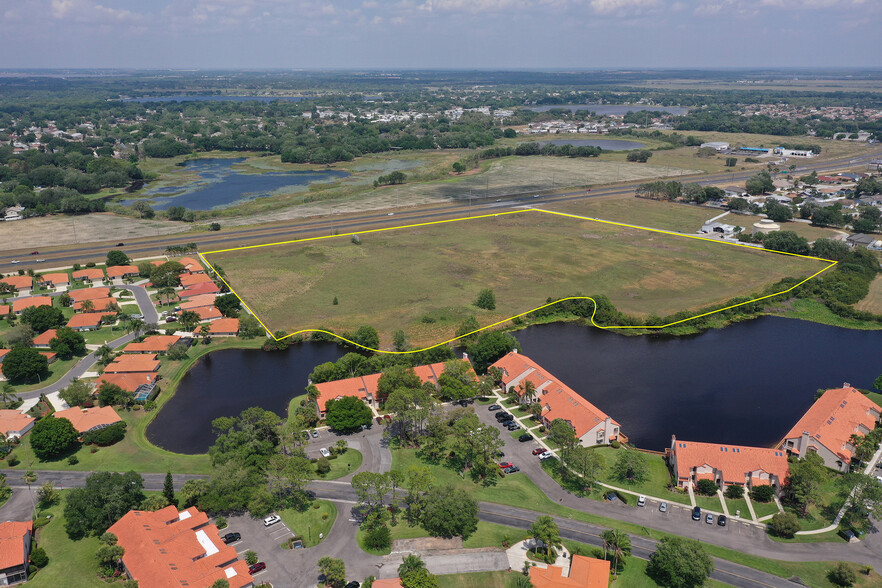 Cypress Gardens Blvd SE, Winter Haven, FL à vendre - Photo du bâtiment - Image 1 de 1