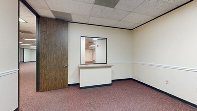 450 N Sam Houston Pky E, Houston, TX à louer Numérisation 3D de Matterport- Image 1 de 10