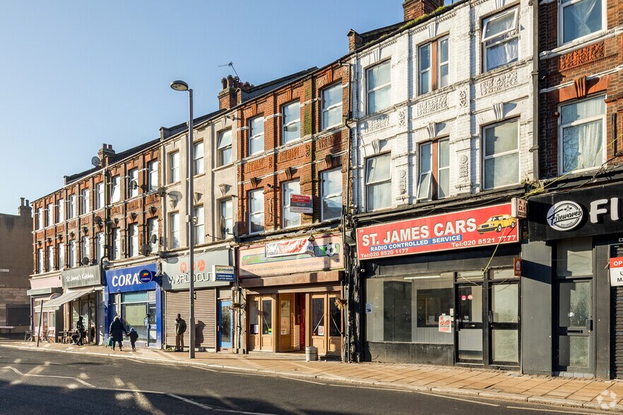 30 St. James's St, Londres à louer - Photo du bâtiment - Image 2 de 3