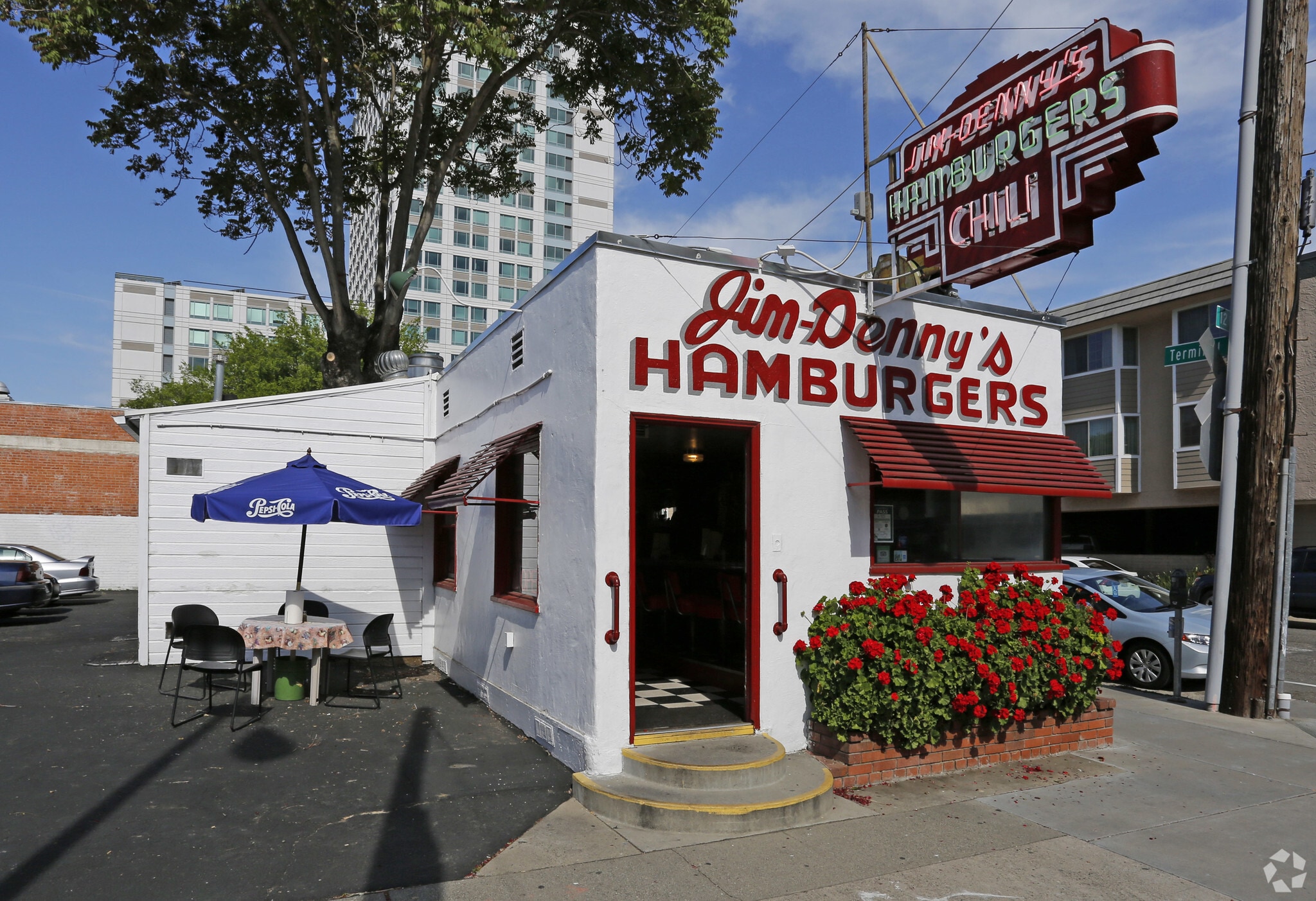 816 12th St, Sacramento, CA for sale Primary Photo- Image 1 of 4
