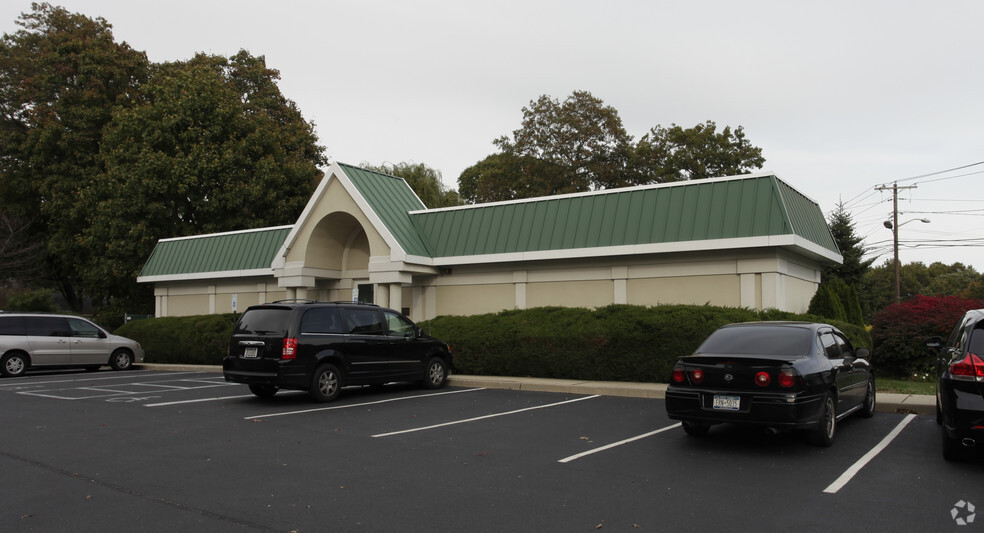 5400 Nesconset Hwy, Port Jefferson Station, NY for lease - Building Photo - Image 2 of 7