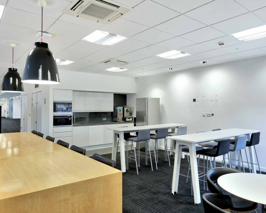 90 Hills Rd, Cambridge for lease Interior Photo- Image 1 of 3