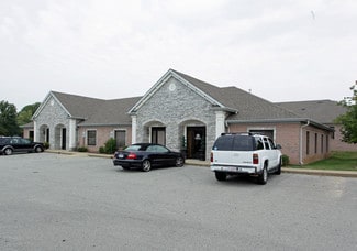 More details for 2021-2027 Greystone Sq, Jackson, TN - Office for Lease