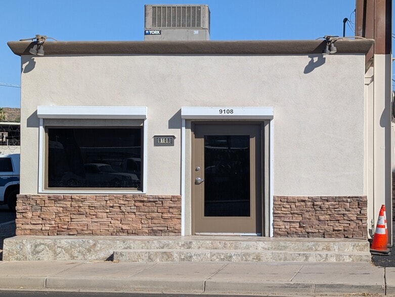 9108 N Cave Creek Rd, Phoenix, AZ for sale - Building Photo - Image 2 of 39