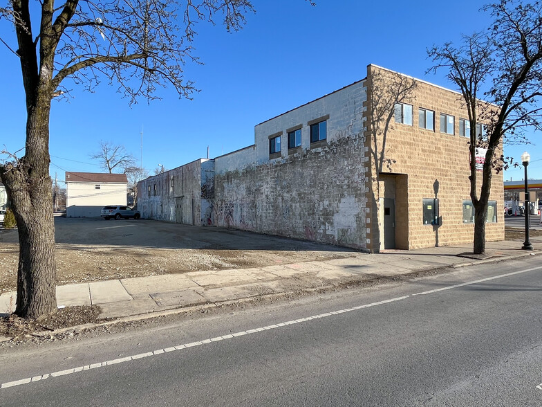 1022 W Broad St, Columbus, OH for sale - Building Photo - Image 1 of 9